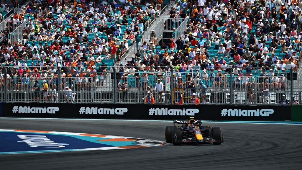 Checo Pérez subió al podio en el GP de Miami en 2023.