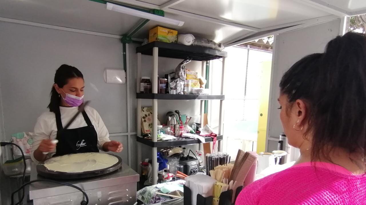 El corredor se ubica cerca de edificios públicos como la clínica 89 del IMSS, por lo que estará aclientados los locales.