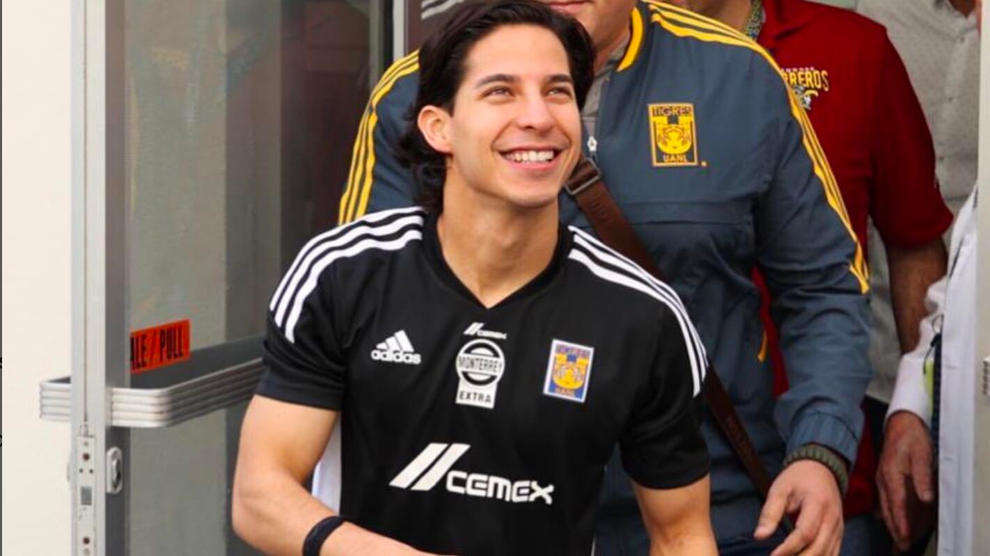 Diego Lainez podría debutar con Tigres en el Estadio Azteca.