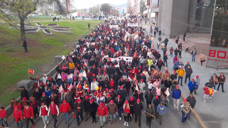 Unas 4000 personas participaron en la marcha luctuosa.