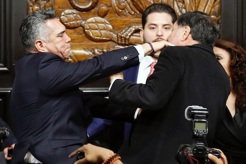¿Quién tuvo la culpa? FGR recreará la pelea entre “Alito” Moreno y Fernández Noroña