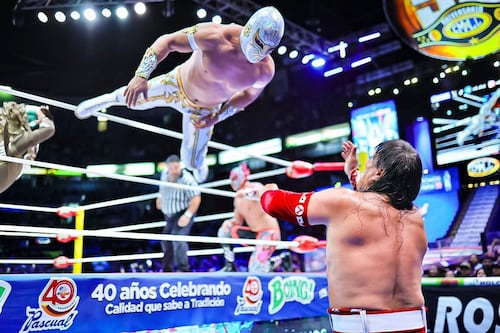Función de alto voltaje: CMLL despide al contingente que viajará a Fantasticamania 2026