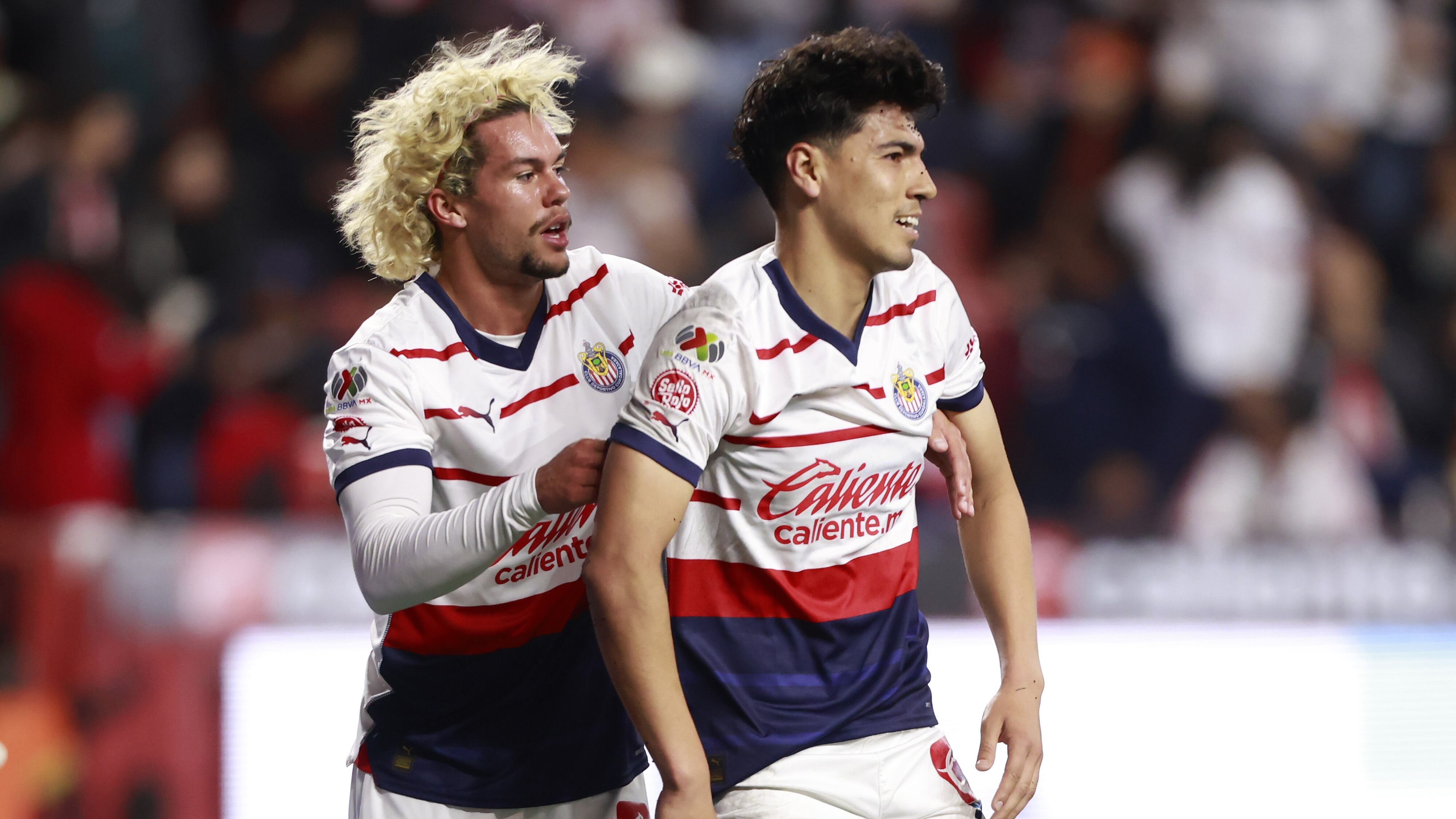 Cade Cowell y Érick Gutiérrez son claves en el accionar de Chivas.