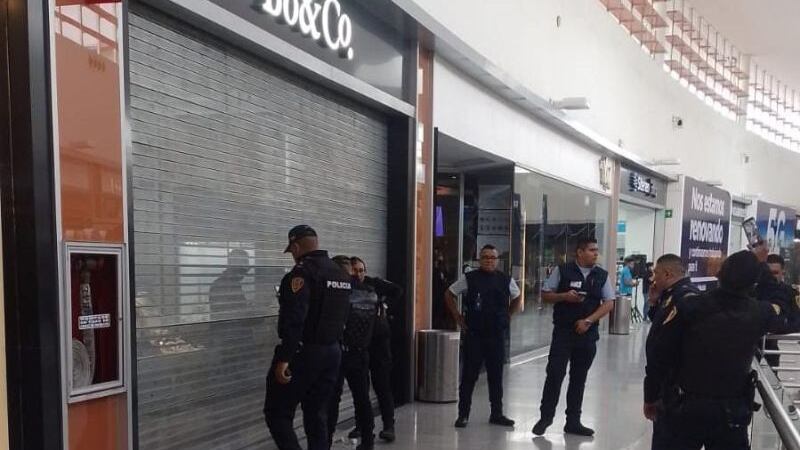 Parque Delta: asaltan joyería en centro comercial y se llevan decenas de piezas