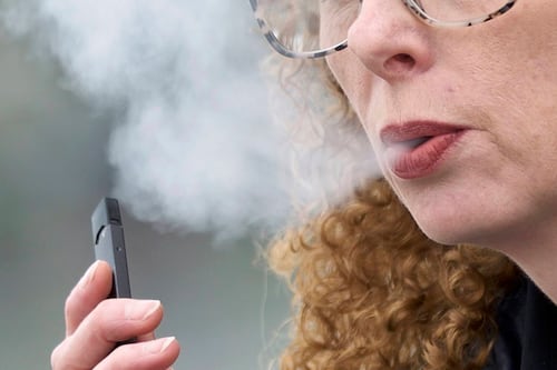 ¿Qué pasó con los vapeadores en México tras la prohibición? El riesgo que crece en el mercado negro