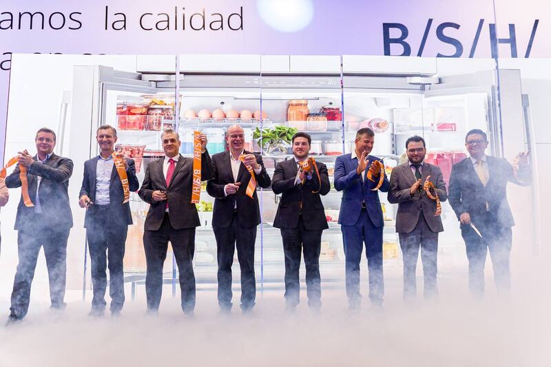 El gobernador Samuel García dijo que la colocación de la planta de la empresa alemana, representa el futuro para la entidad.