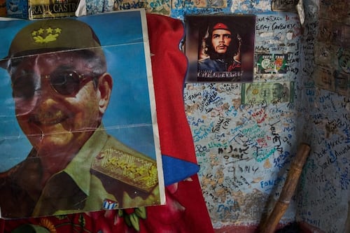 Raúl Castro reaparece en público tras ser acusado por Estados Unidos de asesinato