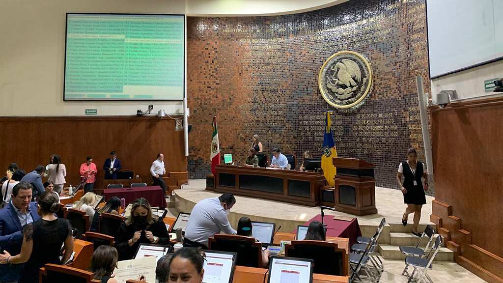 La controversia generada por esta elección desencadenó una cascada de acusaciones entre diputados y señalamientos que cada fuerza política pretende poner a su propia presidenta.