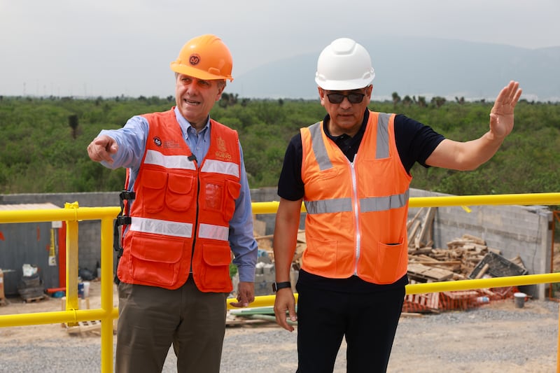 Barragán explicó que esta obra es financiada y ejecutada en su totalidad por un desarrollador habitacional.