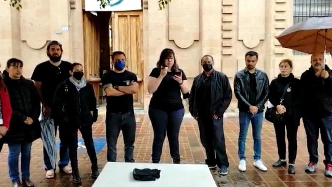 Maestros de la Universidad de Guanajuato denuncian despidos injustificados.