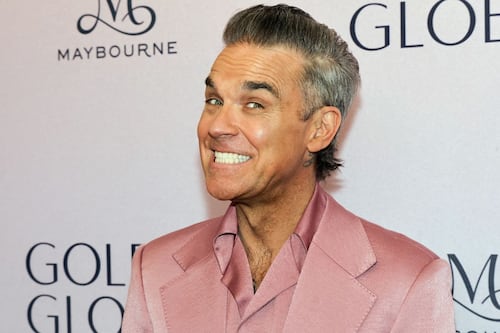 Robbie Williams, duramente criticado por mentir sobre su show de medio tiempo en el Super Bowl