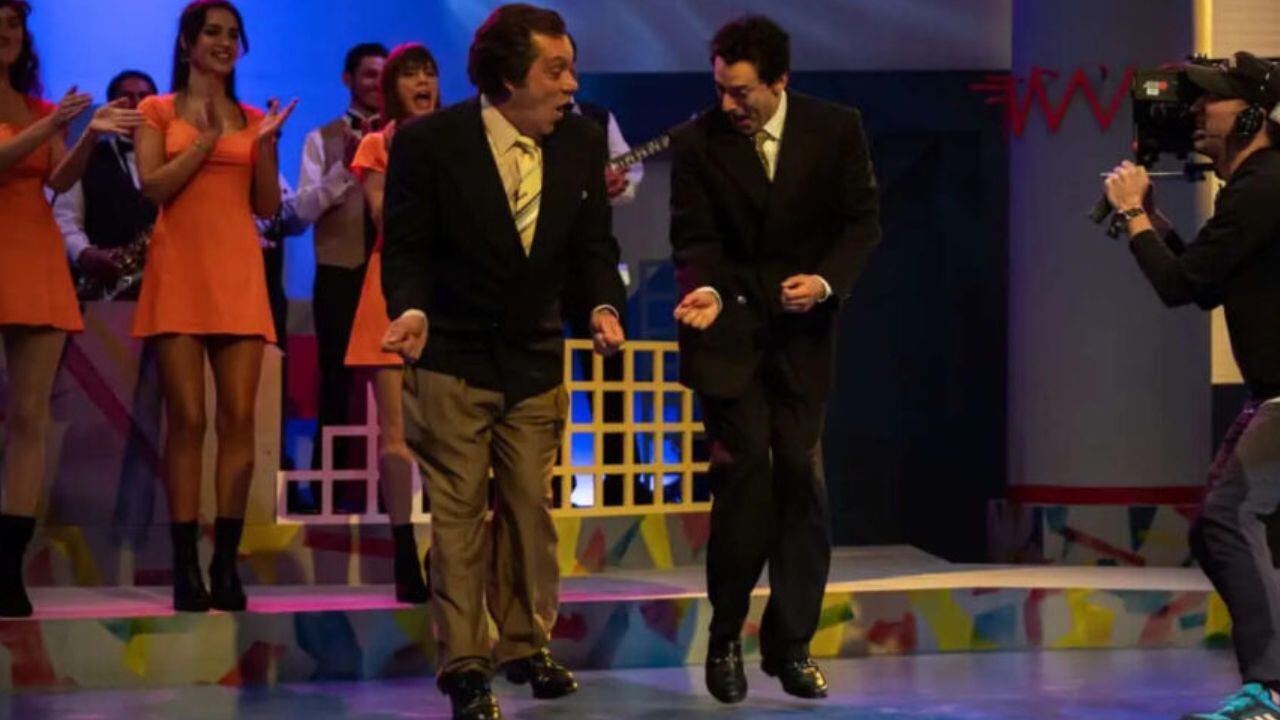 La serie de Amazon Prime muestra los excesos de Paco Stanley y Mario Bezares.