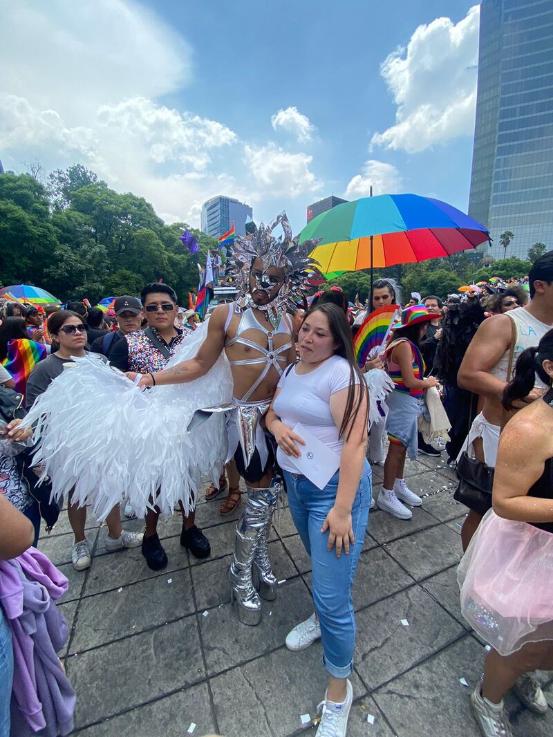 marcha del orgullo LGBT+ 2024 en CDMX
