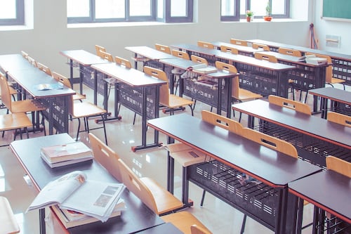 Suspenden clases en 6 estados tras caída de “El Mencho”: medida preventiva ante alerta máxima