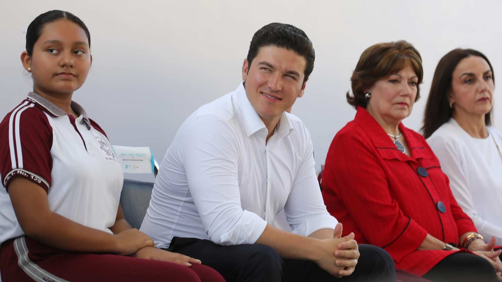 García recibió en su casa a los directivos de la empresa estadunidense.