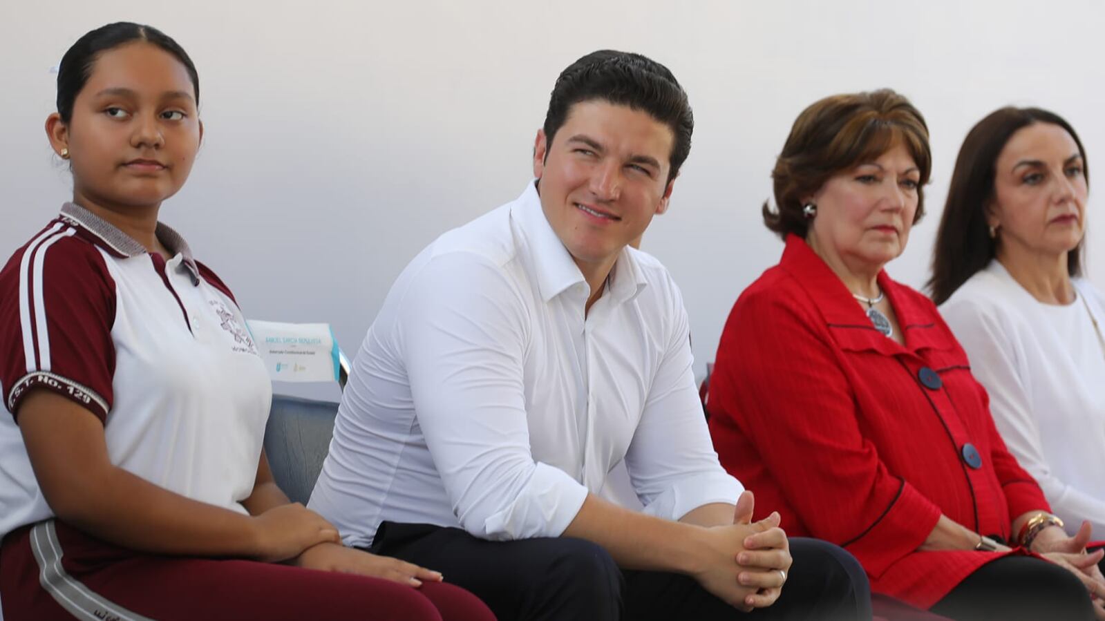 García recibió en su casa a los directivos de la empresa estadunidense.