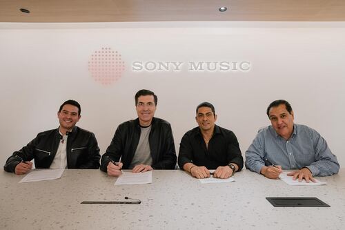 Víctor García firma con M4 Records