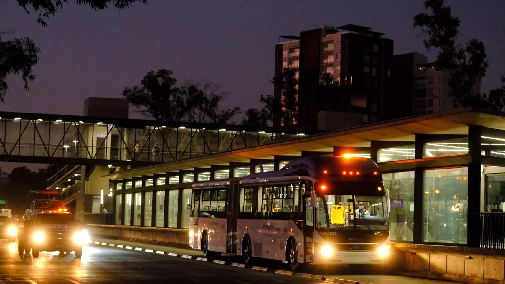 Se espera que el Peribús realice 300 mil viajes todos los días; en sus dos primeros días será gratuito.