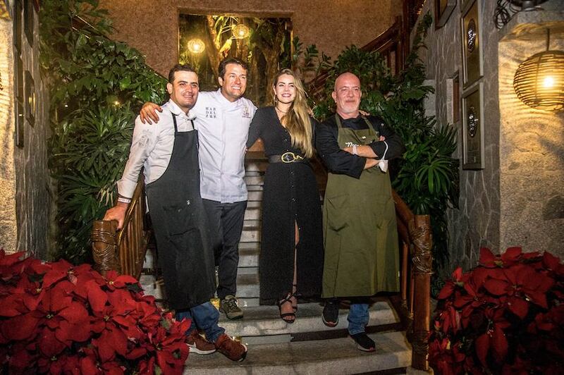 Eduardo Palazuelos organizó una cena única en el prestigiosos establecimiento acapulqueño