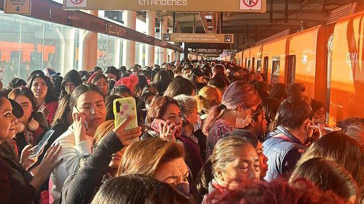 El Metro presentó problemas la mañana de este miércoles. (Guía Metro)