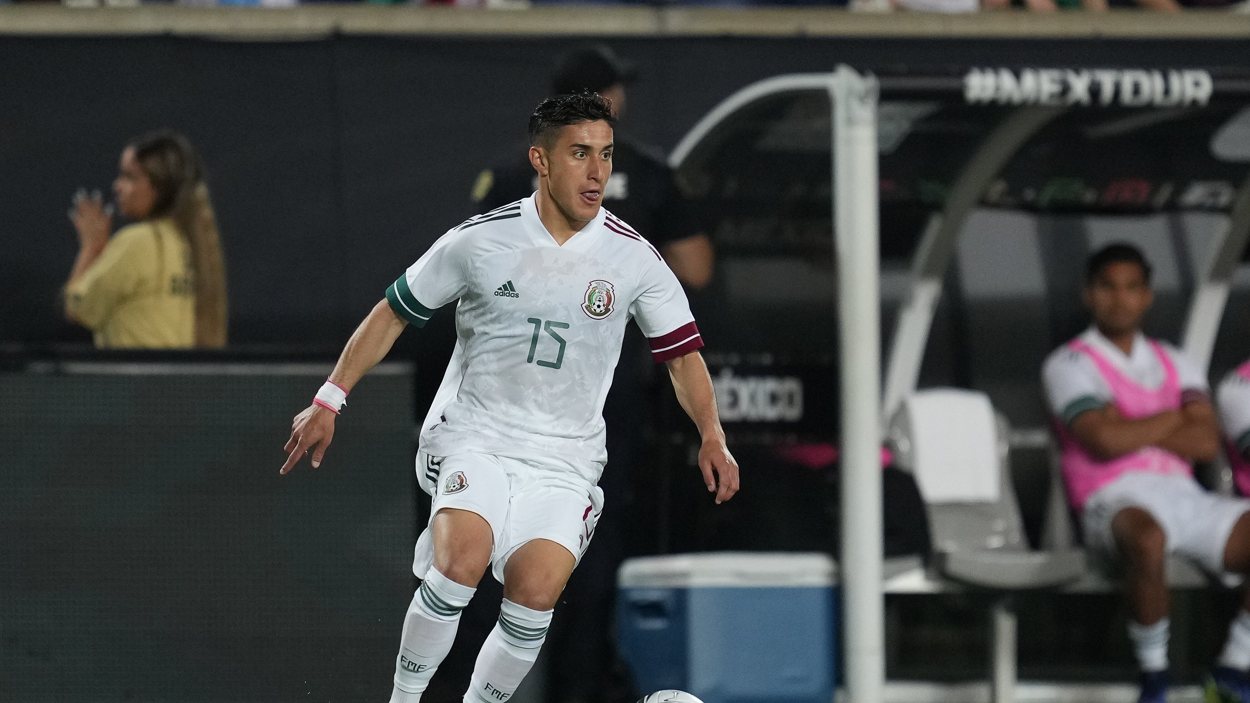 La FIFA informó que el Tri perdió en automático los juegos en los que participó Alejandro Zendejas por no solicitar un permiso especial.