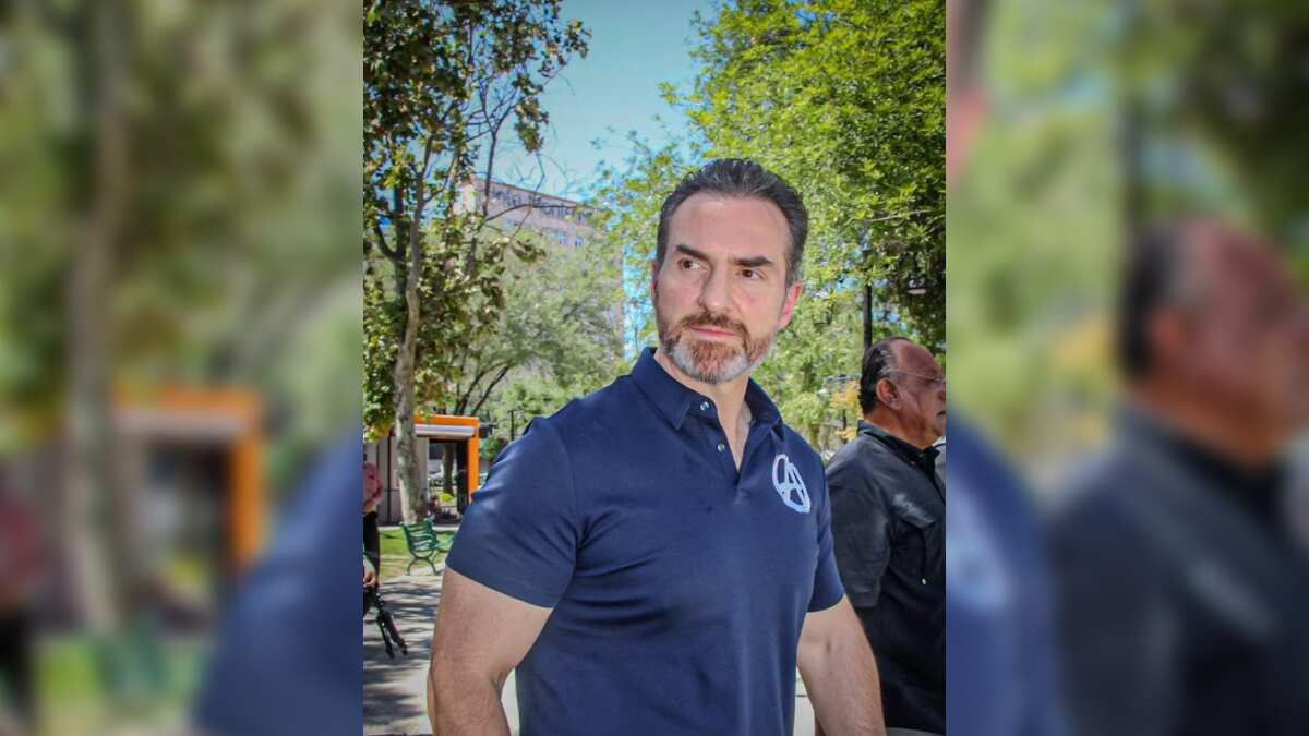 De la Garza señaló que los que van abajo van a insistir en la guerra sucia.