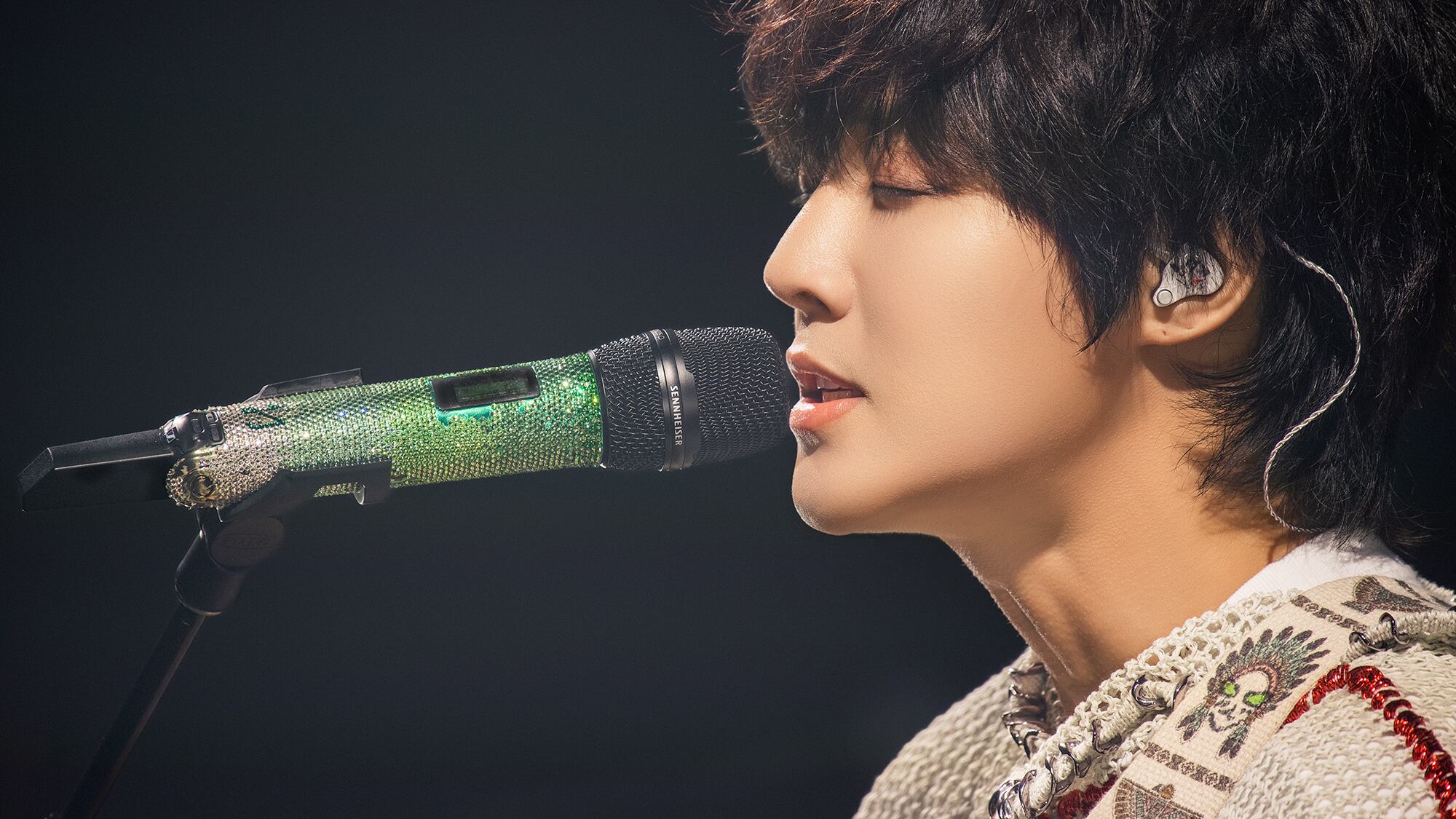 El idol coreano suma a la fuerza del K-pop en el país.