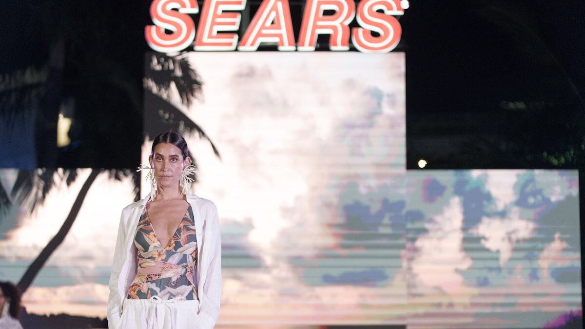 Sears lanza su nueva colección en la fiesta del Abierto Mexicano de Tenis presentando las últimas tendencias para esta temporada en el cual veremos el minimalismo en looks blancos y neutros, transparencias y diversos estampados.