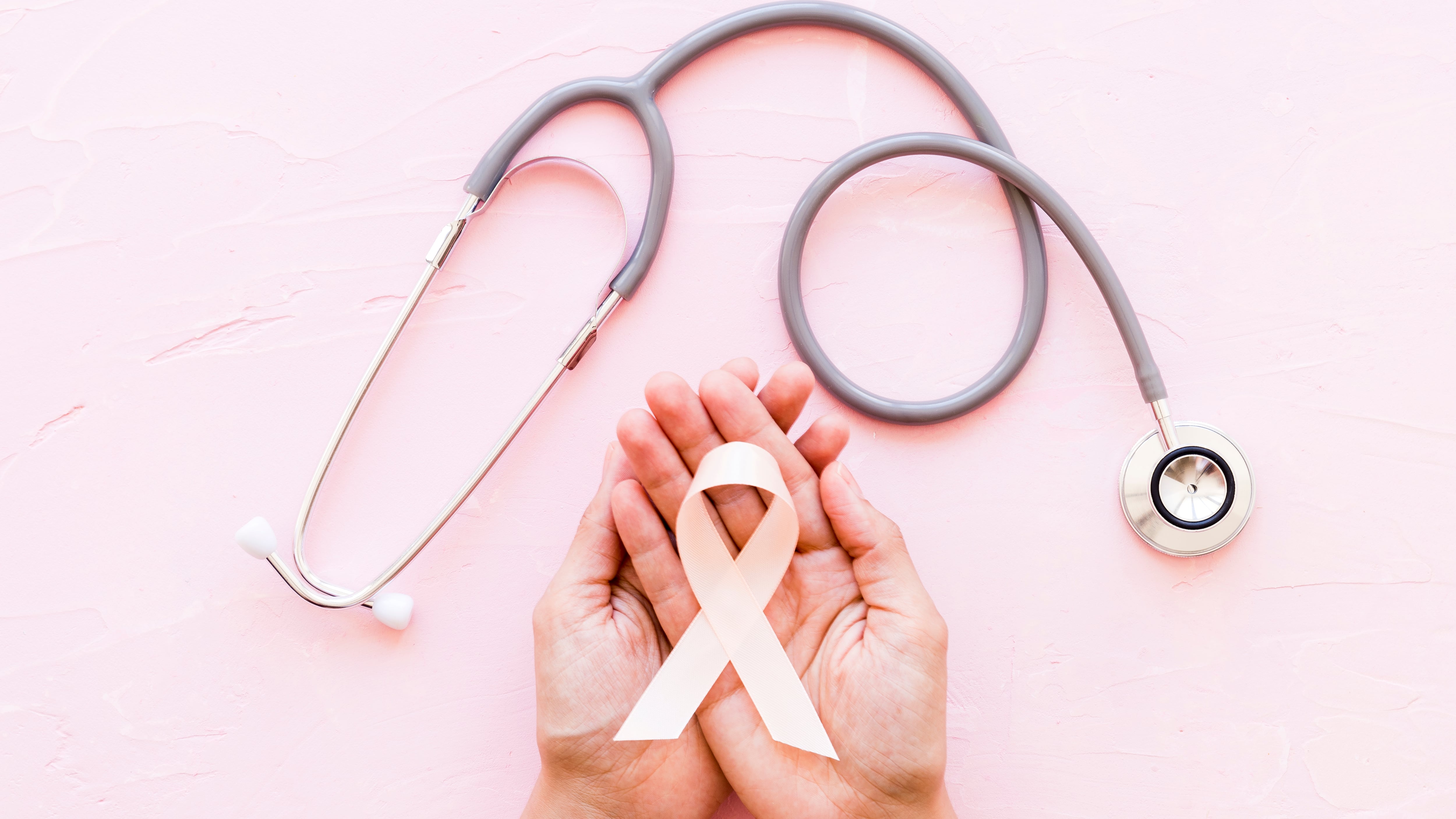 Campanha Outubro Rosa conscientiza a população sobre prevenção e diagnóstico do câncer de mama