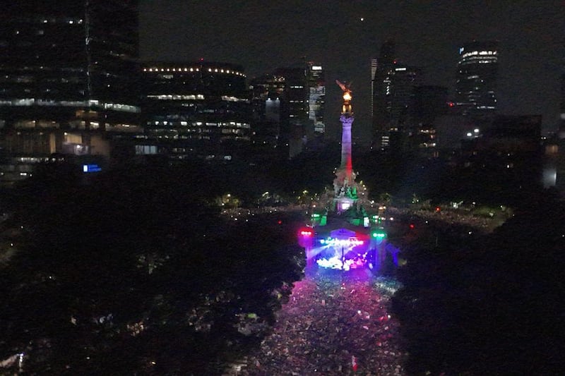 ¡CDMX explota de alegría!, más de 700 mil aficionados celebran triunfo de México ante Corea