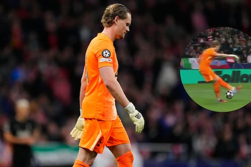 Video: Portero del Tottenham es reemplazado por regalar dos goles en 15 minutos y se va llorando