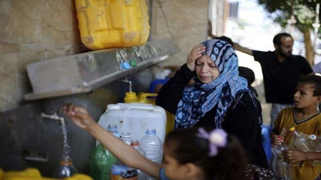 Israel reanuda suministro de agua a Gaza, no permite entrada de suministros humanitarios