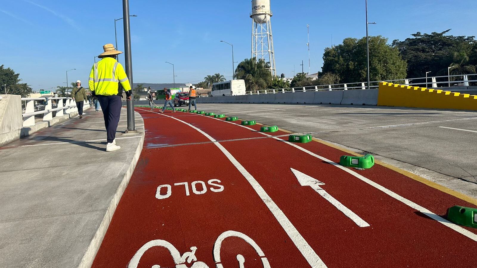 Con infraestructura totalmente renovado fue entregado por parte del Gobierno de Jalisco el puente Río Zula en Ocotlán con una inversión de 109.53 millones de pesos, la importancia de esta obra es por la conexión que habrá de un extremo con otro del cauce.