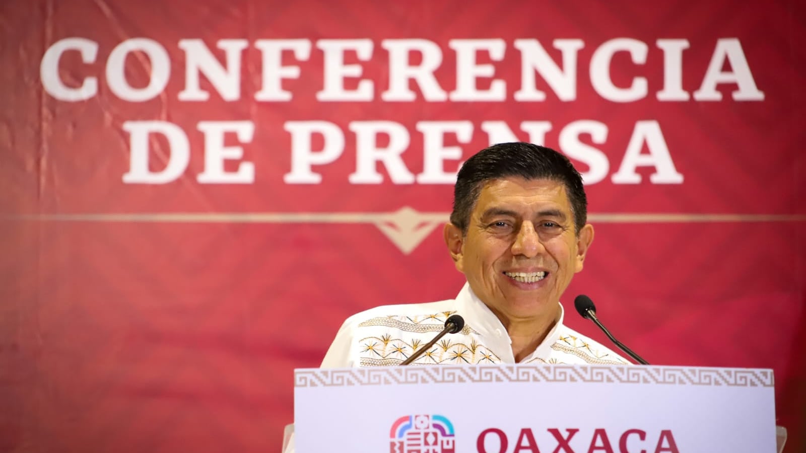 Anuncia Salomón Jara convocatoria para delegaciones de la Guelaguetza 2025