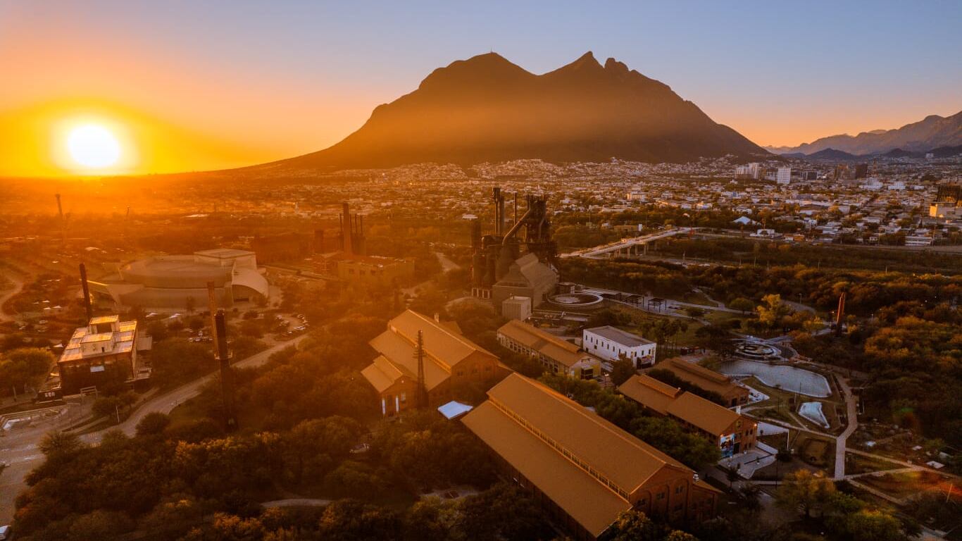 El monto recaudado favorable se logró por la renegociación de contratos a favor de Fundidora y no obstante la reducción de eventos masivos y la renovación de espacios.