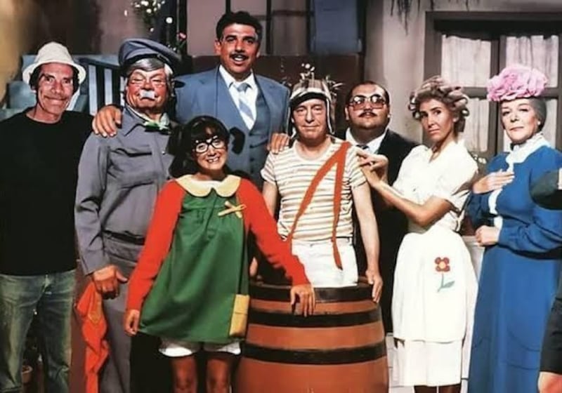 es hora de recordar sus dos grandes joyas: El Chavo del 8 y El Chapulín Colorado.