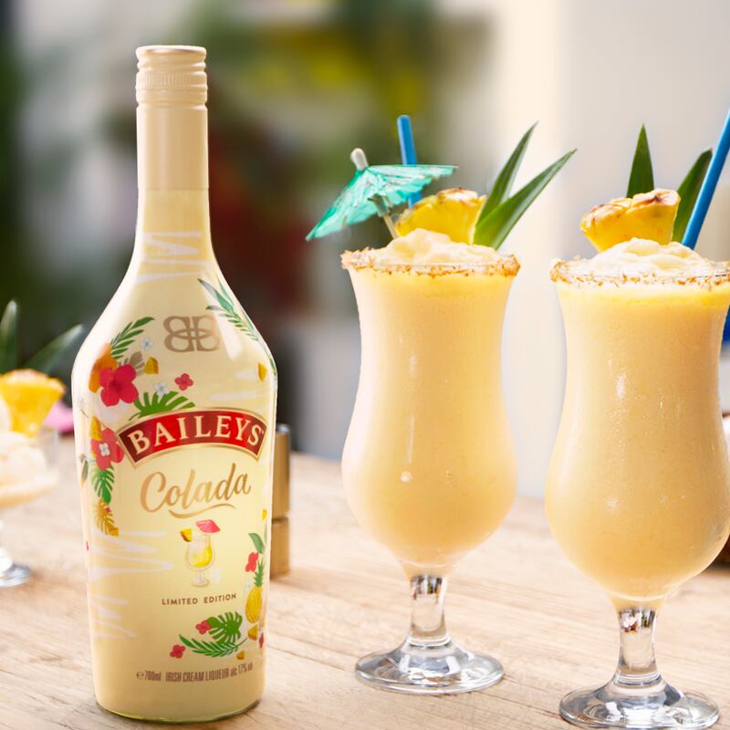 Recetas de cócteles con Baileys y Smirnoff Guava