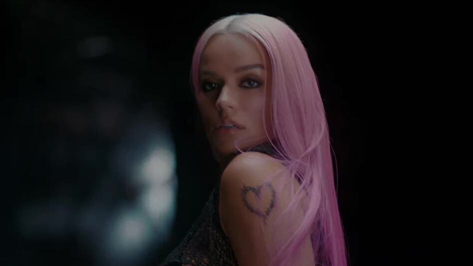 La nueva canción de Karol G verá la luz este 13 de diciembre y el video es un resumen de sus mejores momentos del año.