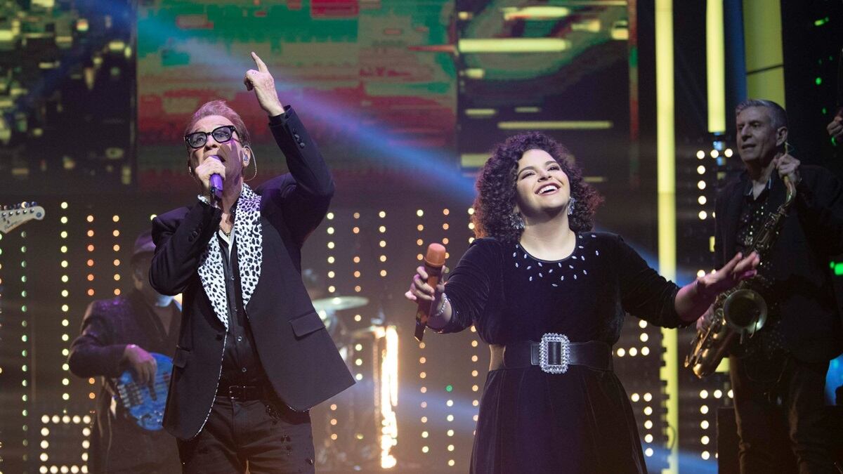 Lucerito y Emmanuel Juego de Voces