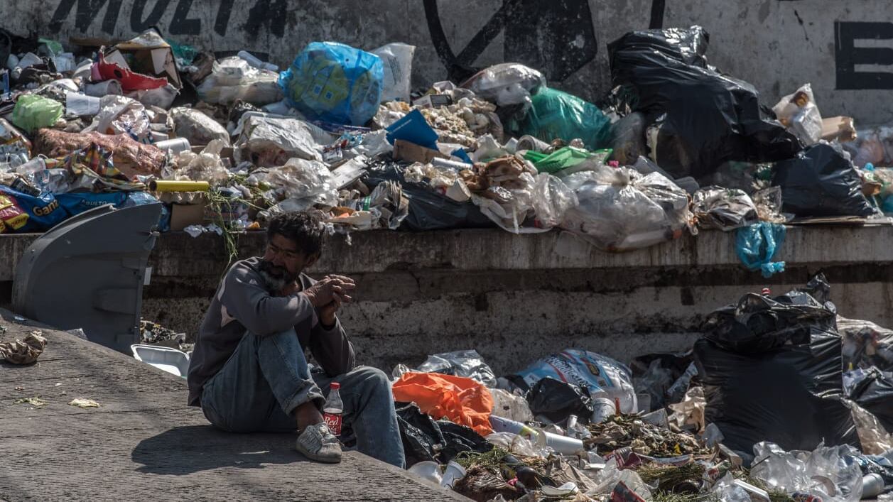 La pobreza en Nuevo León ha disminuido gracias al trabajo de los tres niveles de gobierno.