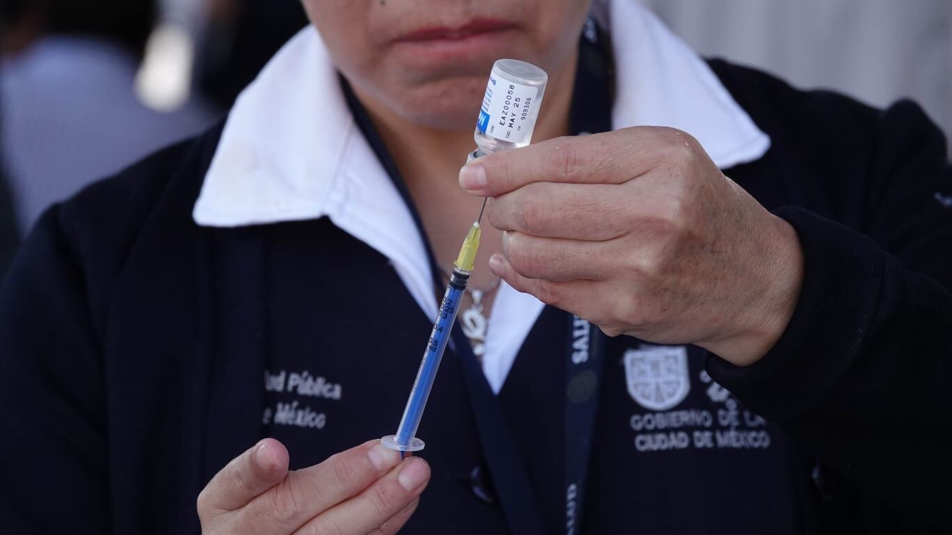 La vacuna es gratuita y protege contra enfermedades de la temporada invernal.