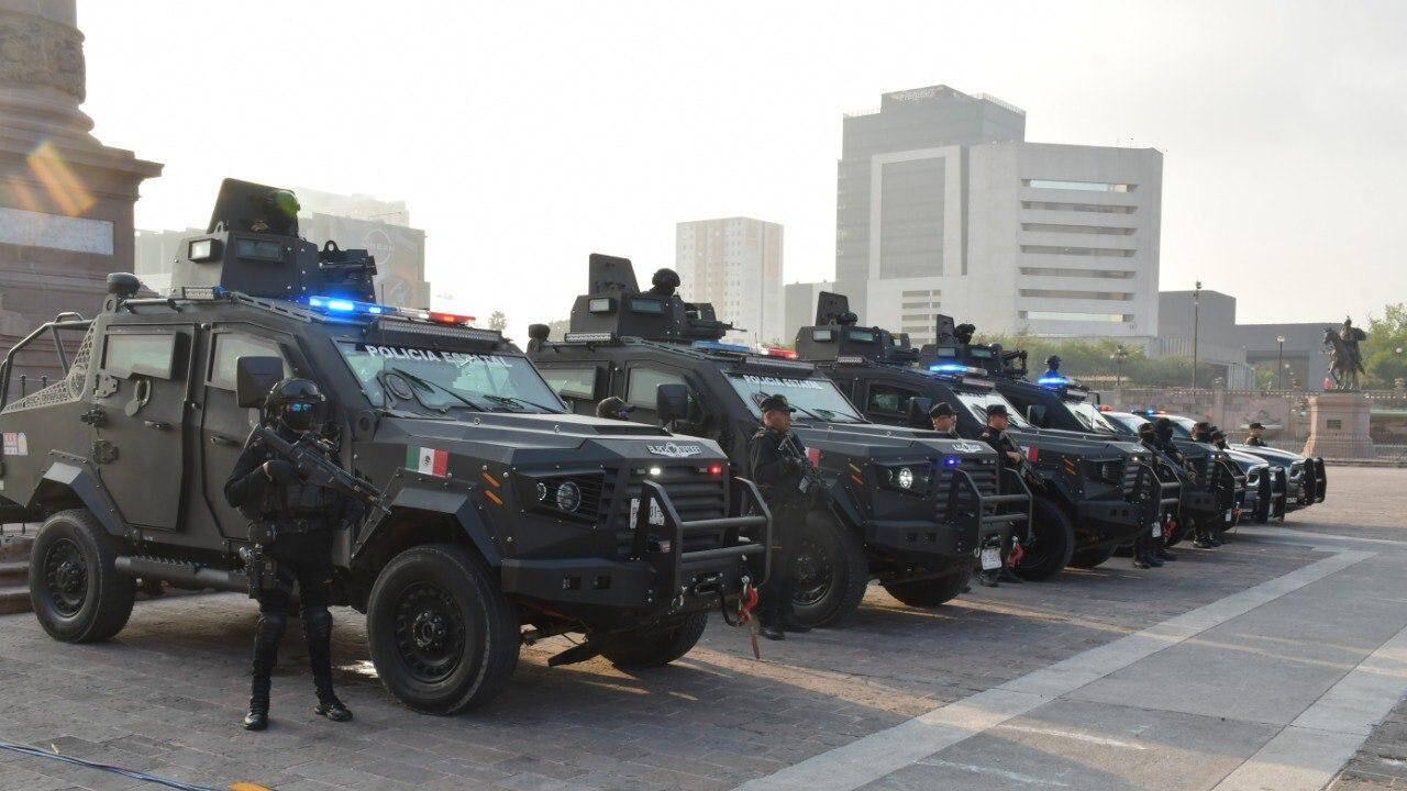Escamilla invitó a los viajeros a usar el Puente Colombia-Nuevo Laredo, en el municipio de Anáhuac, el cual se encuentra vigilado por Fuerza Civil.