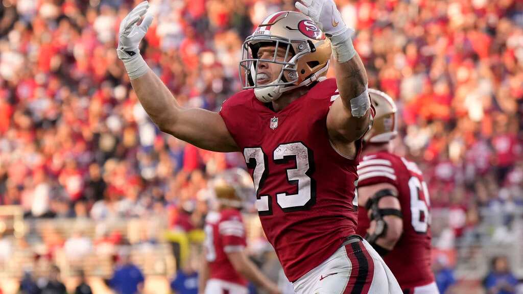 Christian McCaffrey brilló en el triunfo de San Francisco