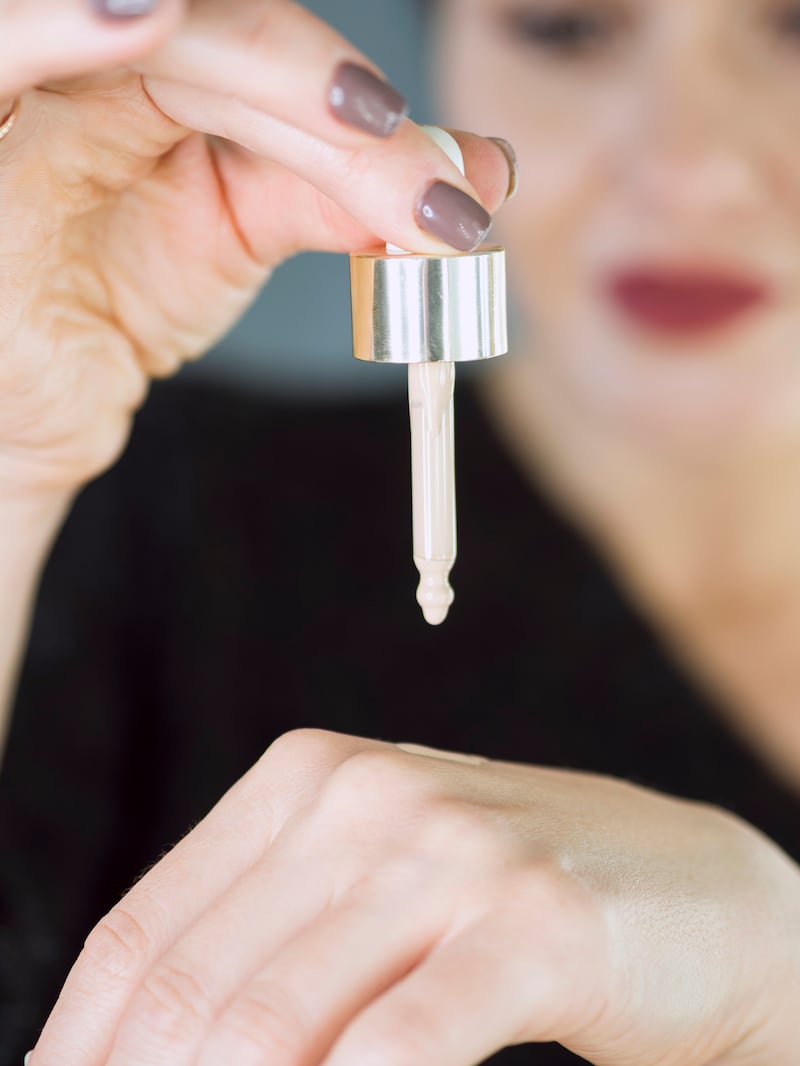 Con una textura ultraligera y tecnología dermatológica, el nuevo Ultra Sérum FPS50+ de Avène busca facilitar la rutina diaria de cuidado de la piel mientras protege contra manchas, fotoenvejecimiento y luz azul