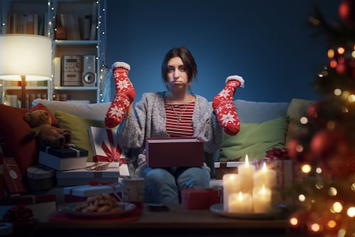 Magia para todos, desgaste para ellas: Este es el costo invisible de la Navidad para las mujeres