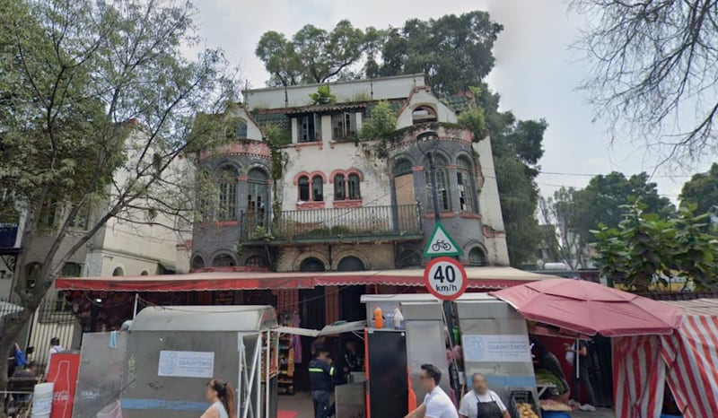 La Casa Negra o Casa Mondragón (CDMX)
