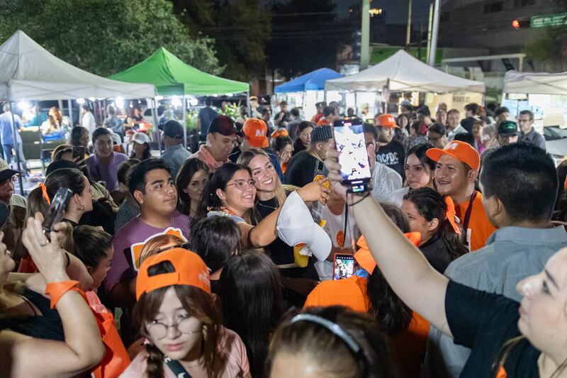 Va Mariana por rutas y puntos verdes para reciclar la basura