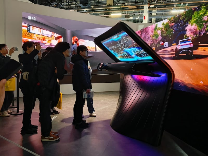 Ultra delgado, ligero y con personalidad propia, el Tecno Pova Slim 5G demuestra que un smartphone puede complementar muy bien tu estilo.