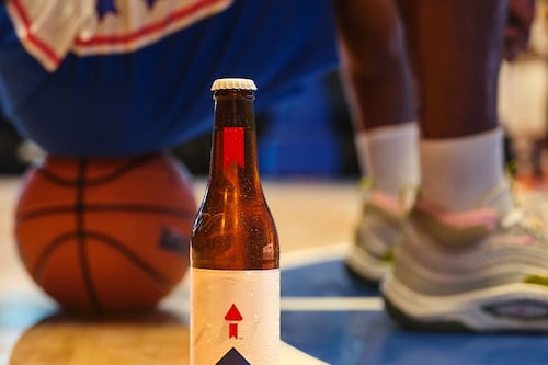 La NBA llega a México con partido de los Mavericks vs Pistons y una cerveza edición especial