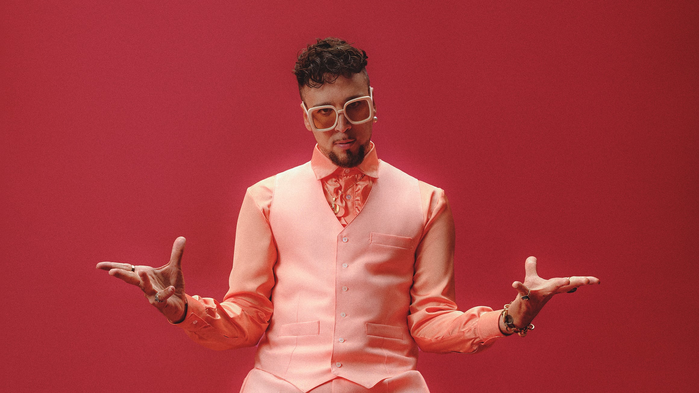 El músico argentino presenta su "Mesa dulce" en México.